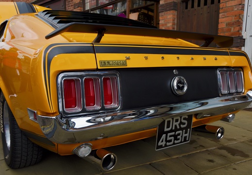 Yellow Mustang, rear quarter